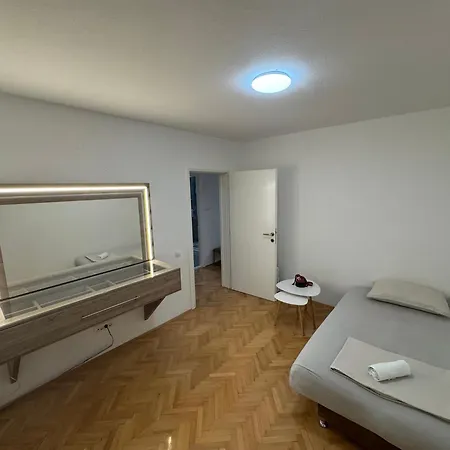 Lux Family Kruna Apartman *