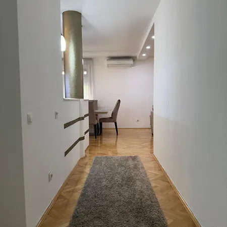 Lux Family Kruna Mostar