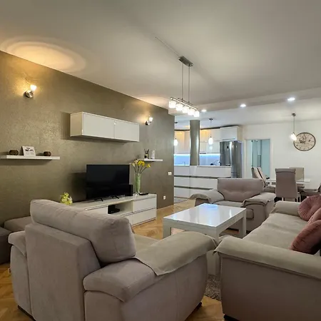 Lux Family Kruna Mostar