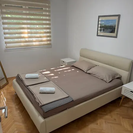 Lux Family Kruna Apartman *